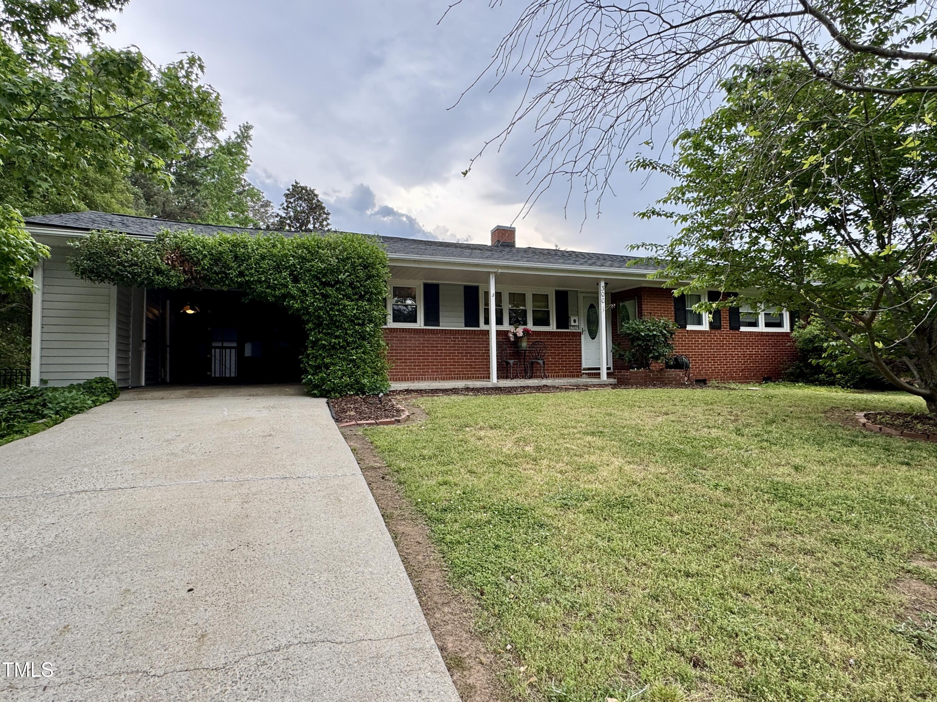 300 Lakeside Drive