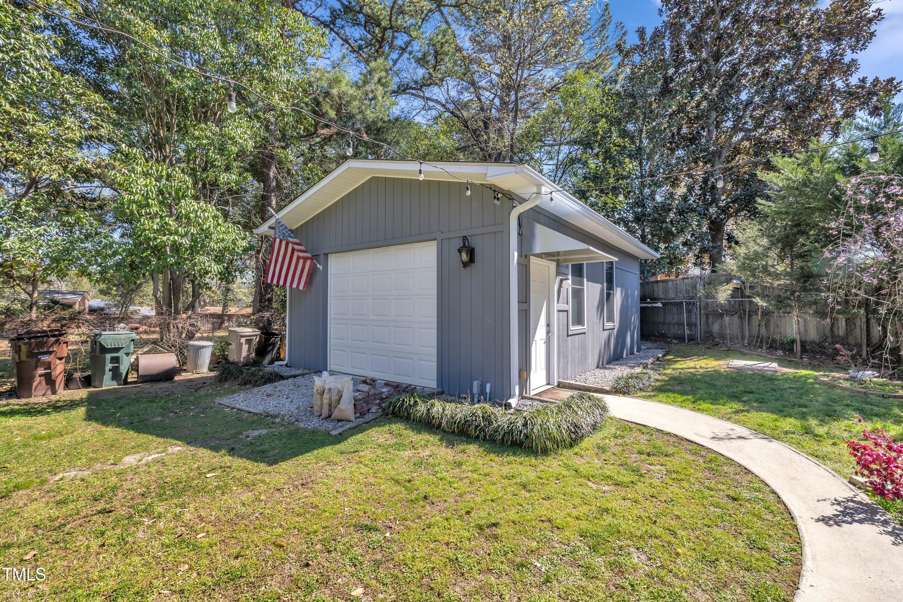 300 Lakeside Drive