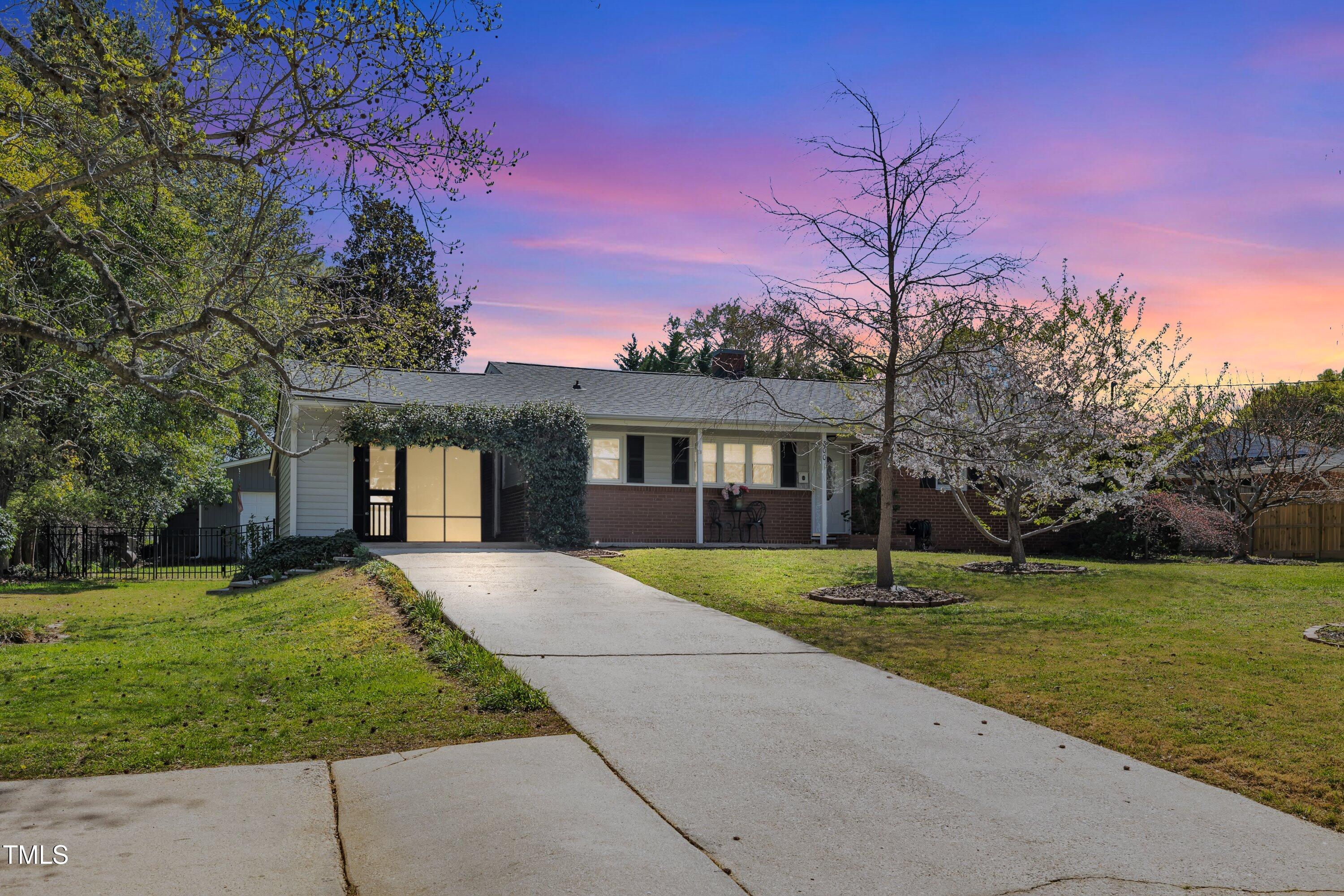 300 Lakeside Drive