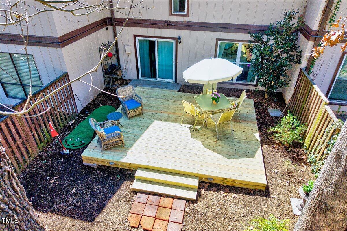 3923 Wendy Lane