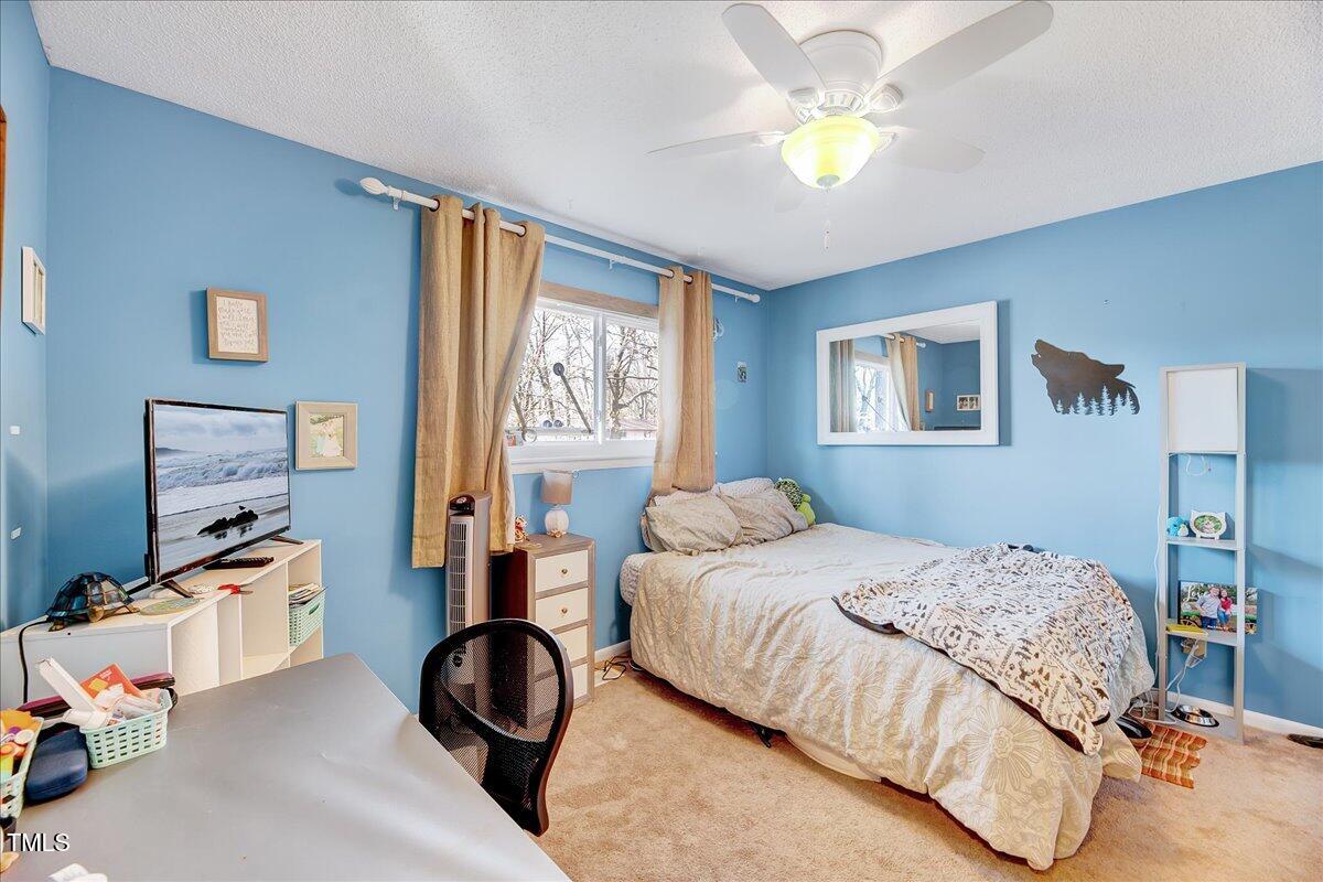 3923 Wendy Lane