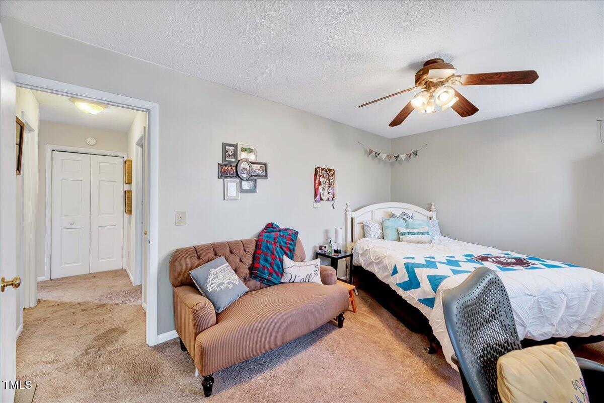 3923 Wendy Lane