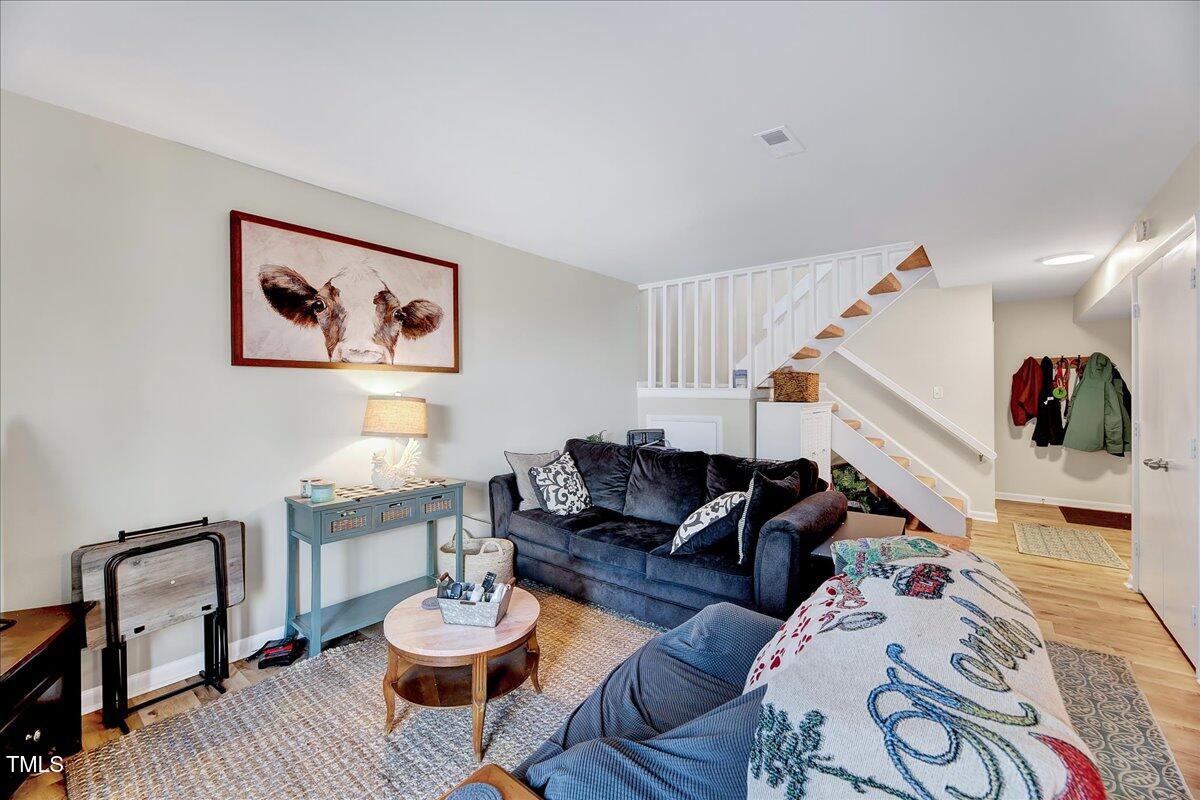 3923 Wendy Lane