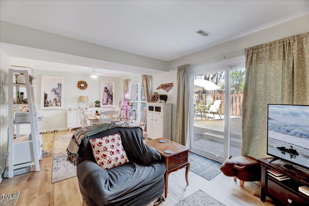 3923 Wendy Lane