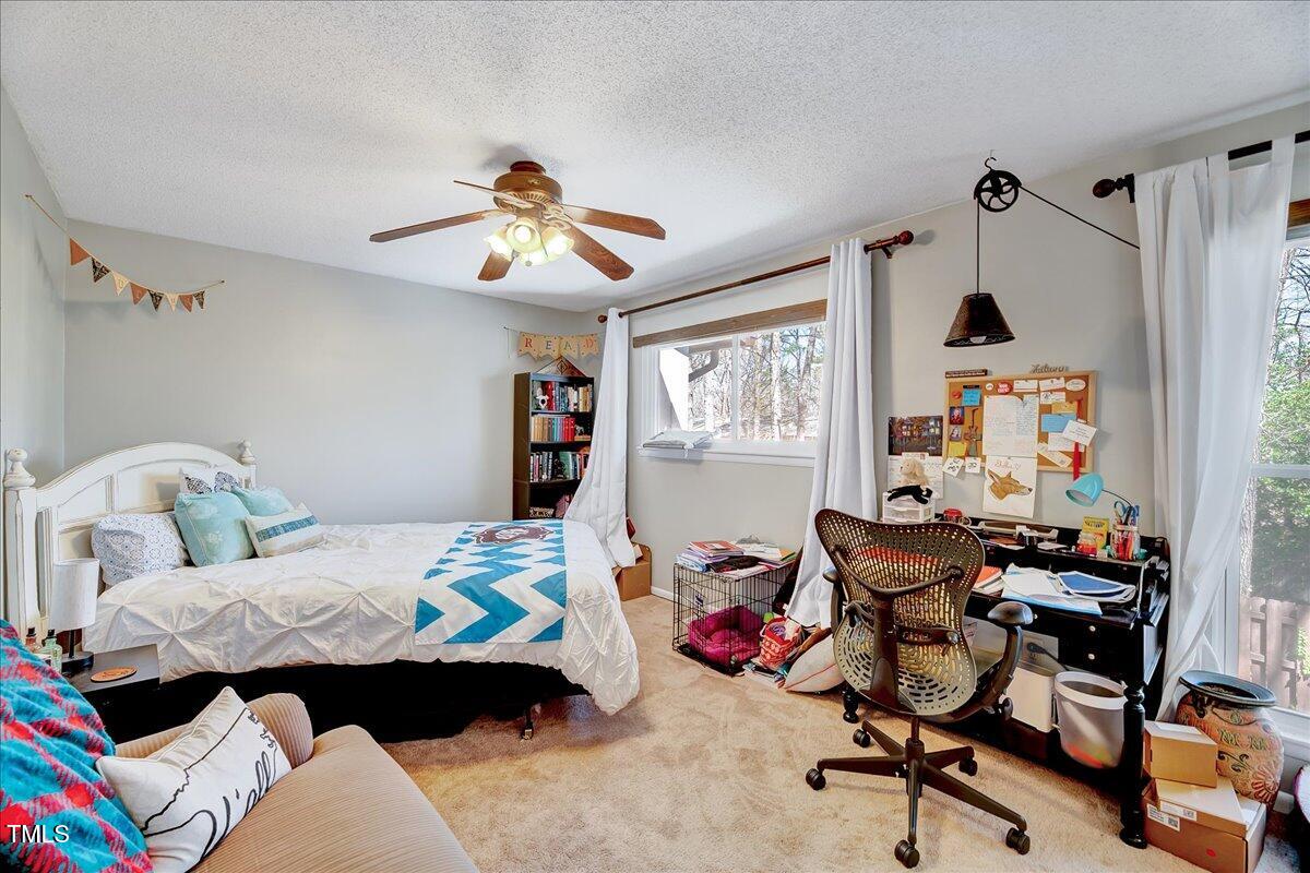 3923 Wendy Lane