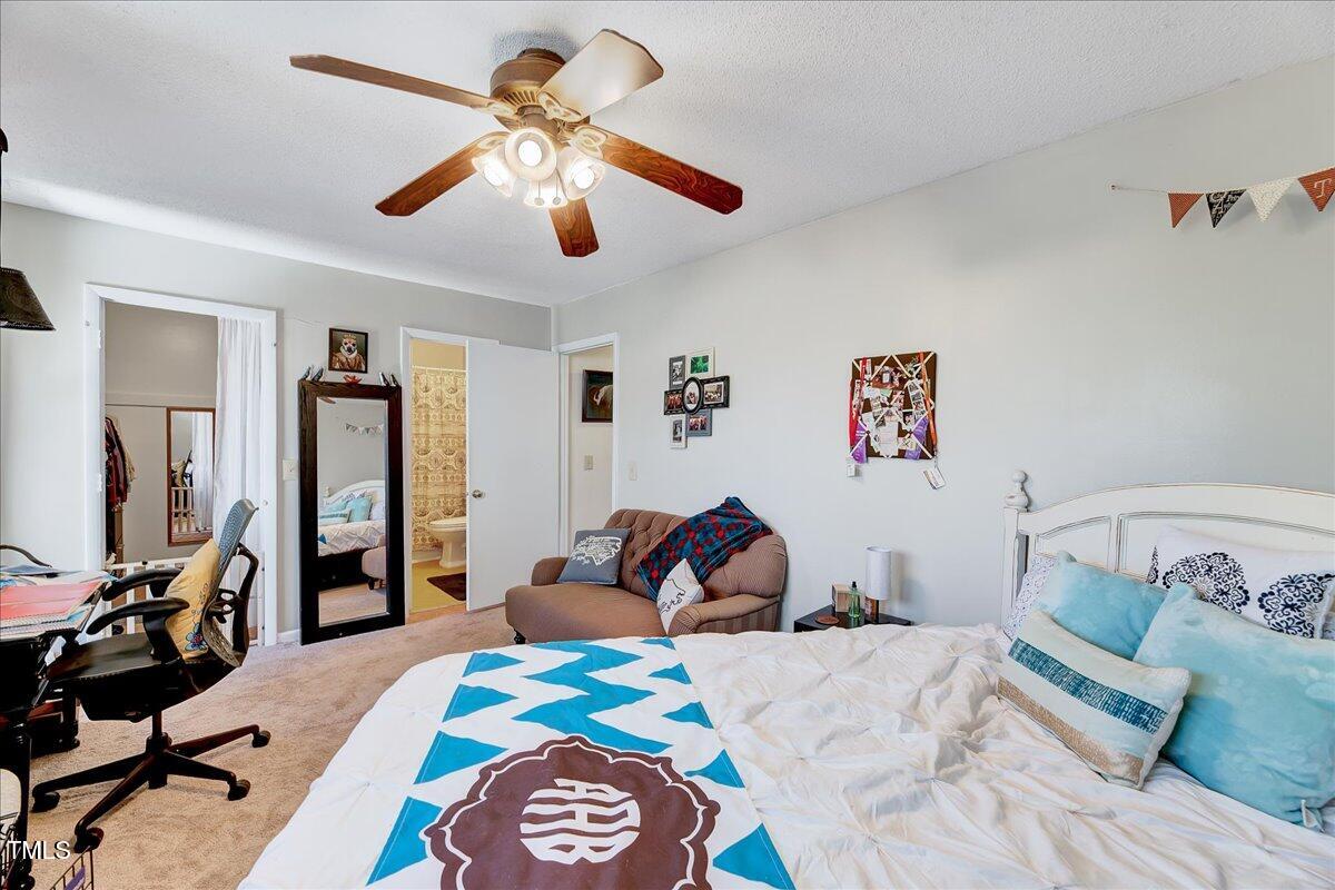 3923 Wendy Lane