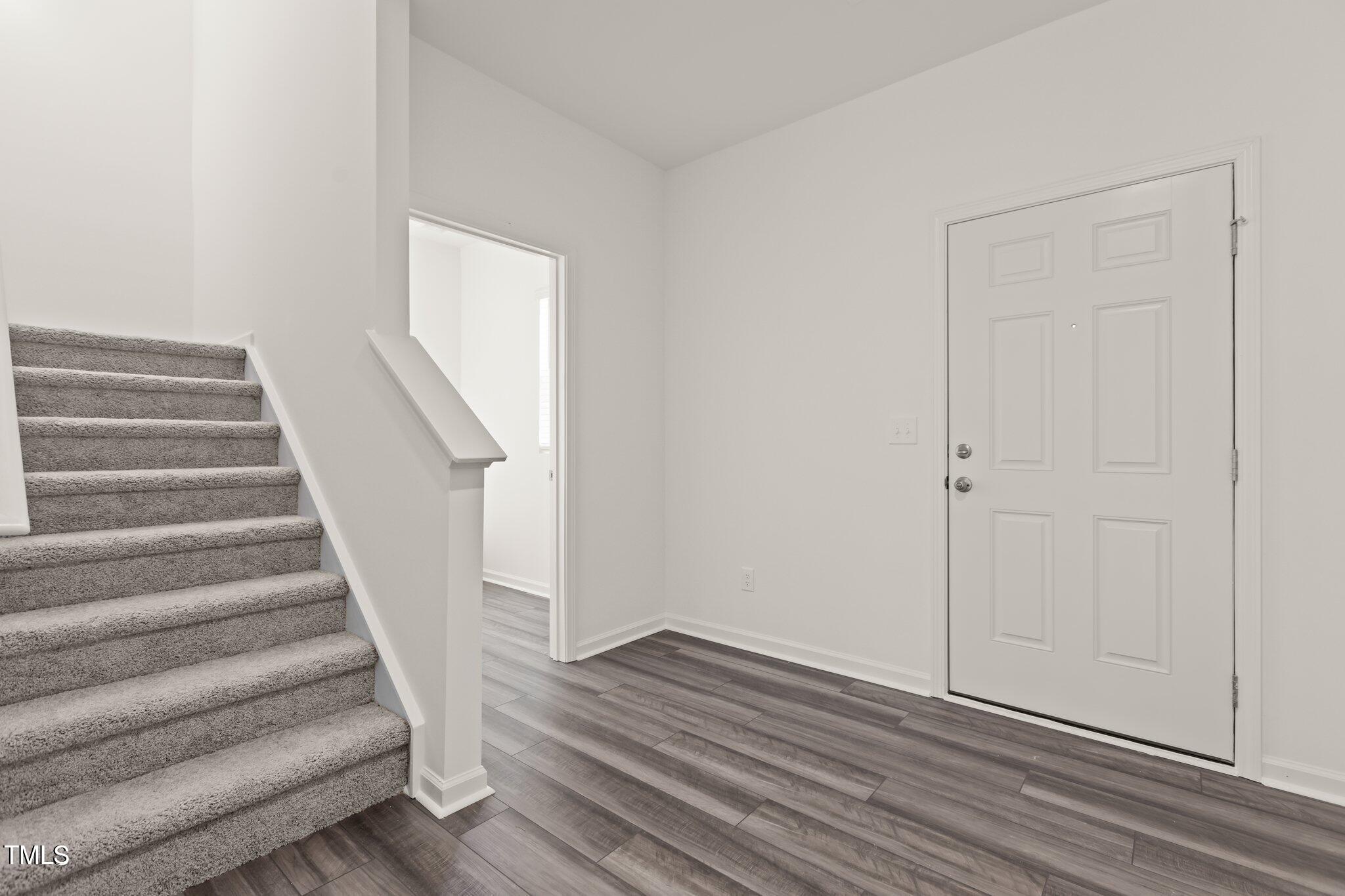 825 Kenyon Spring Drive