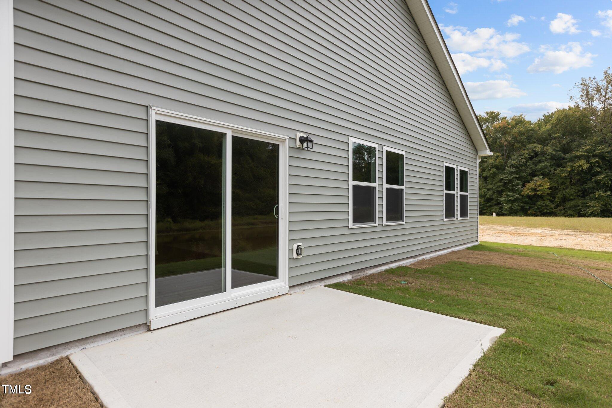 825 Kenyon Spring Drive