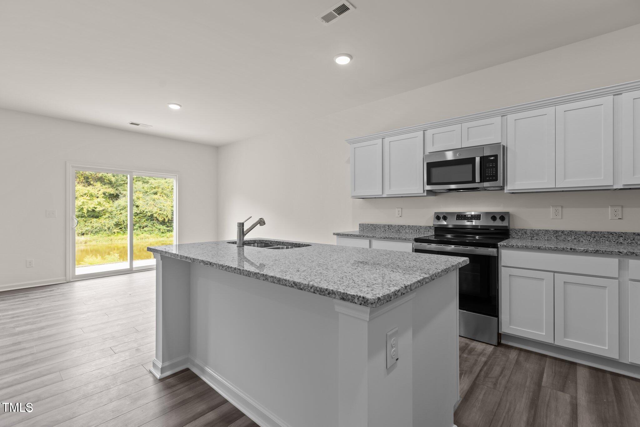 825 Kenyon Spring Drive