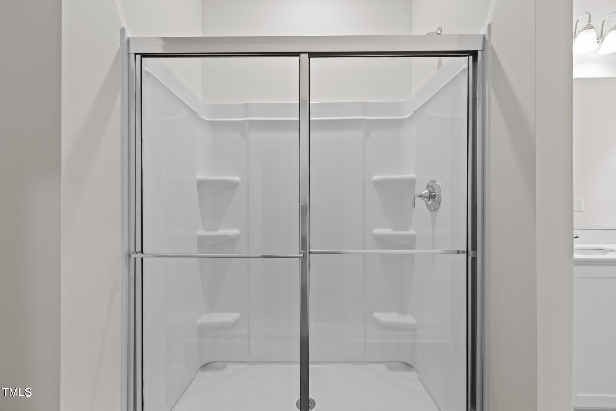 825 Kenyon Spring Drive