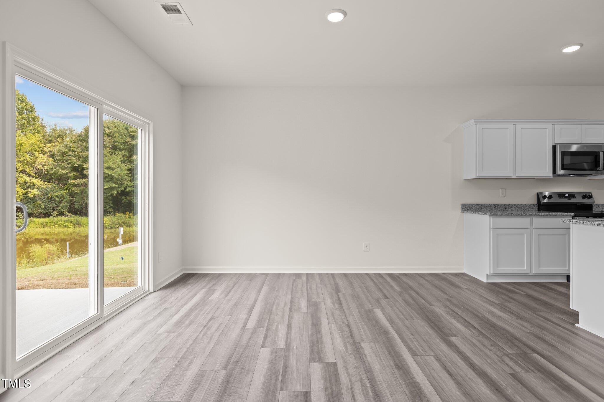 825 Kenyon Spring Drive