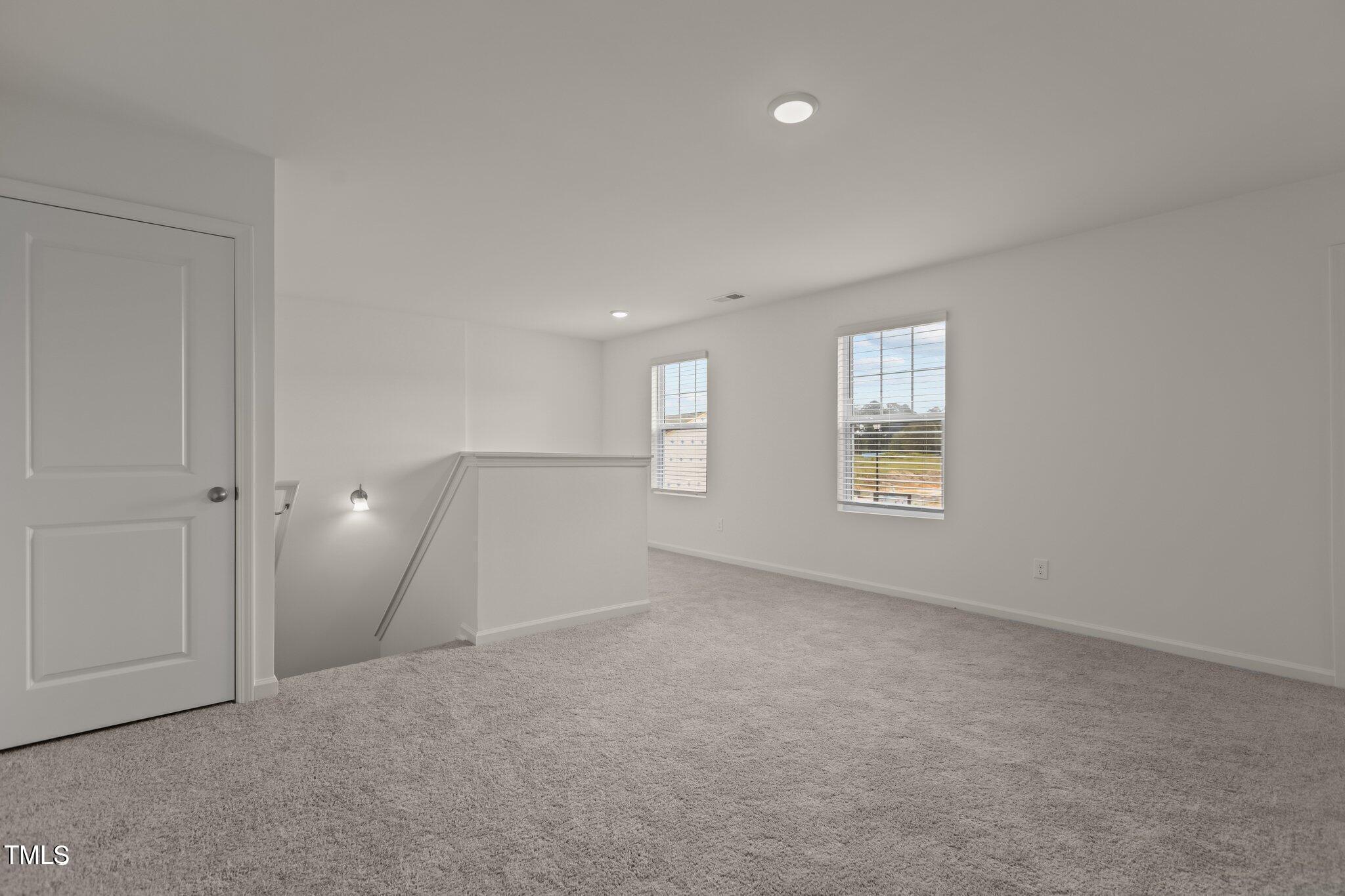 825 Kenyon Spring Drive