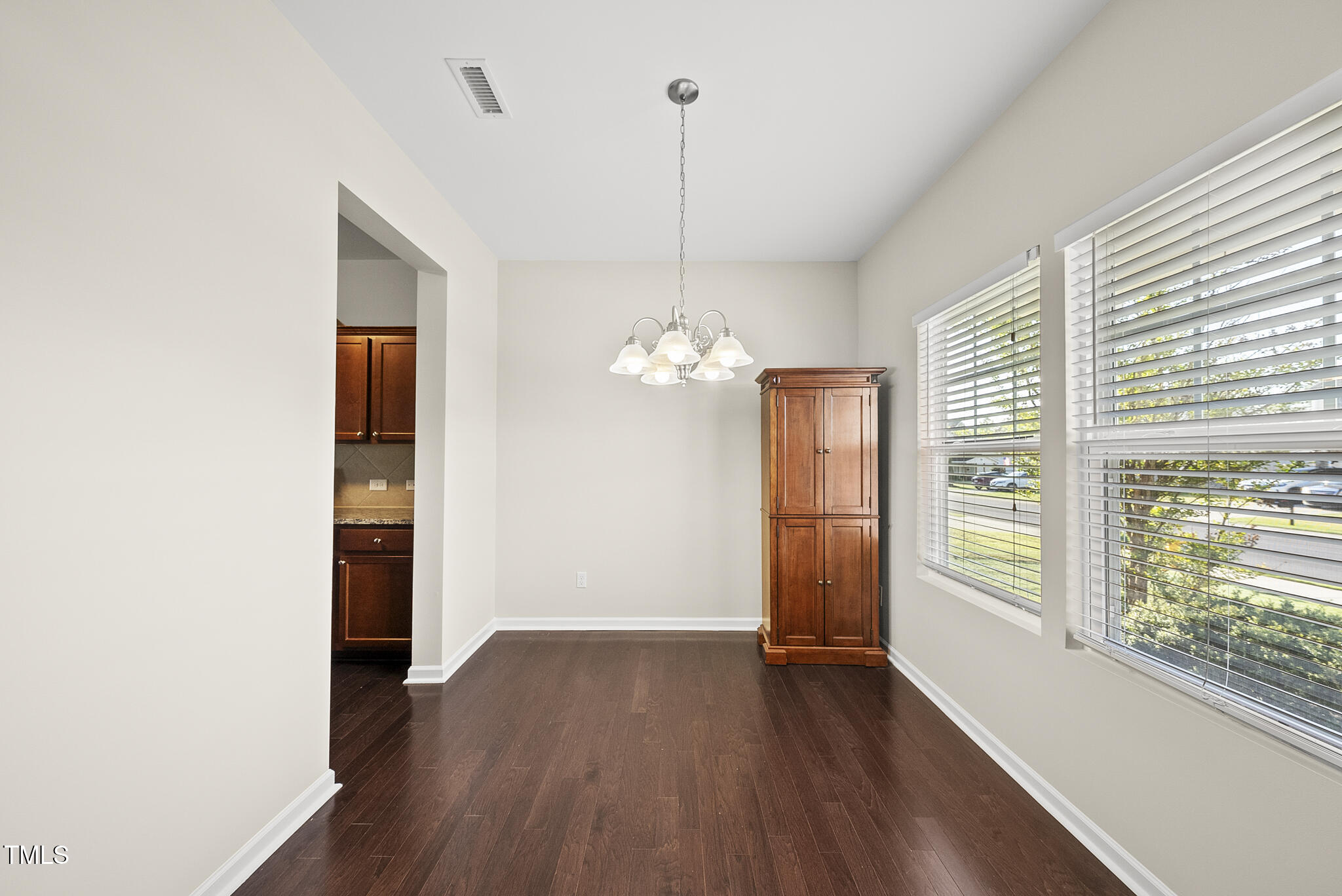 624 S Kennelman Circle