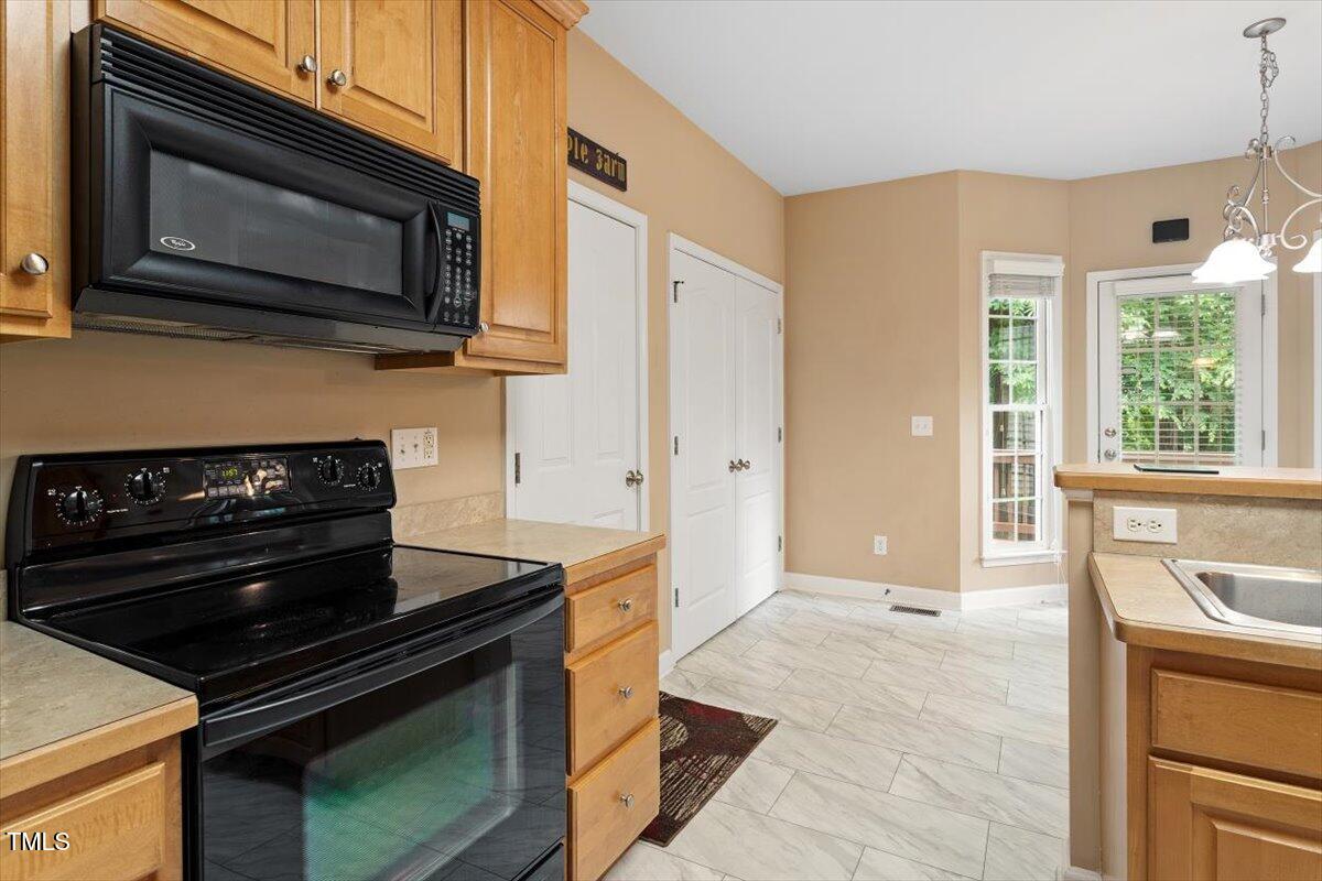 933 Richland Ridge Drive