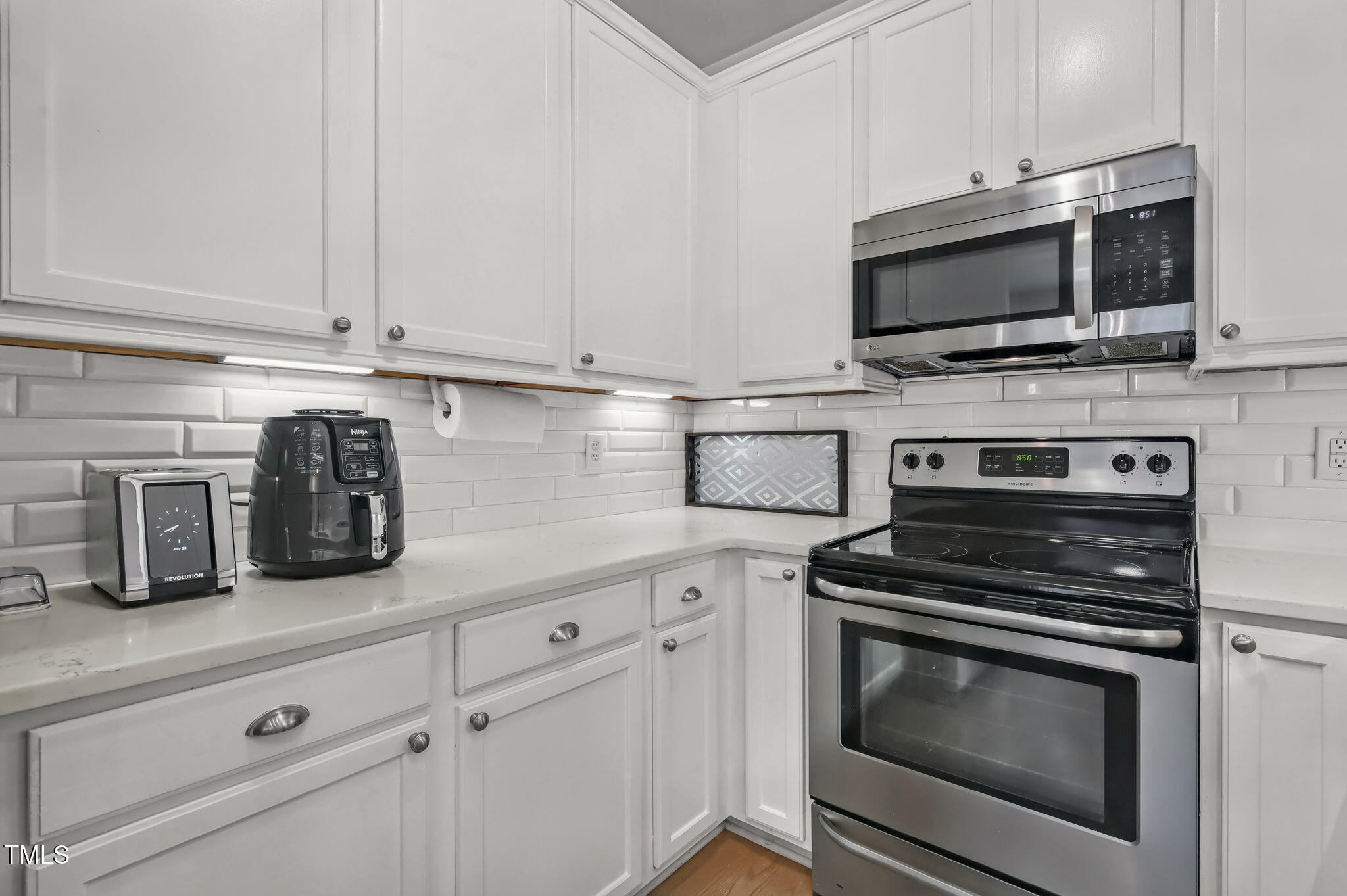 4555 Treerose Way