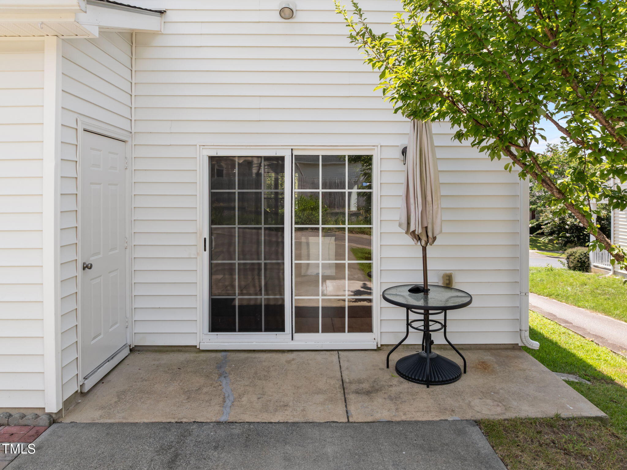 1046 Dual Parks Road