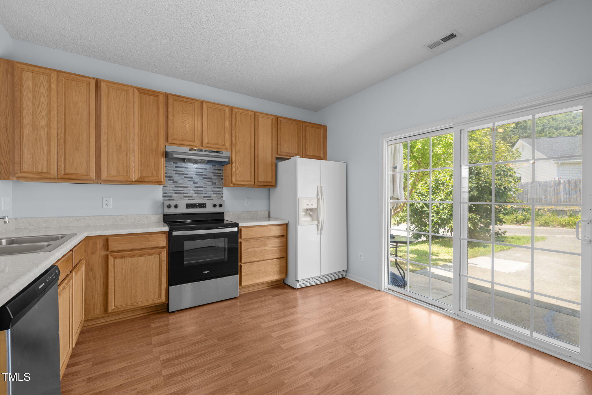 1046 Dual Parks Road