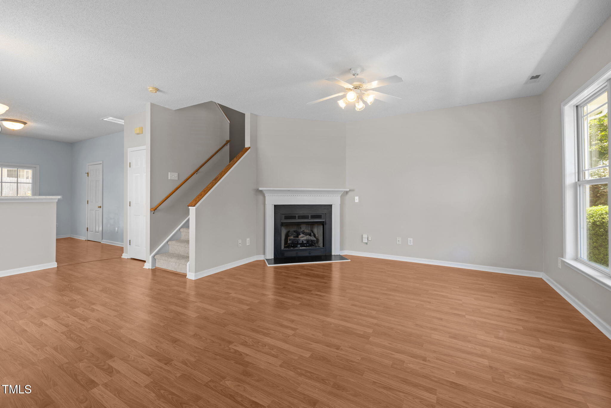 1046 Dual Parks Road