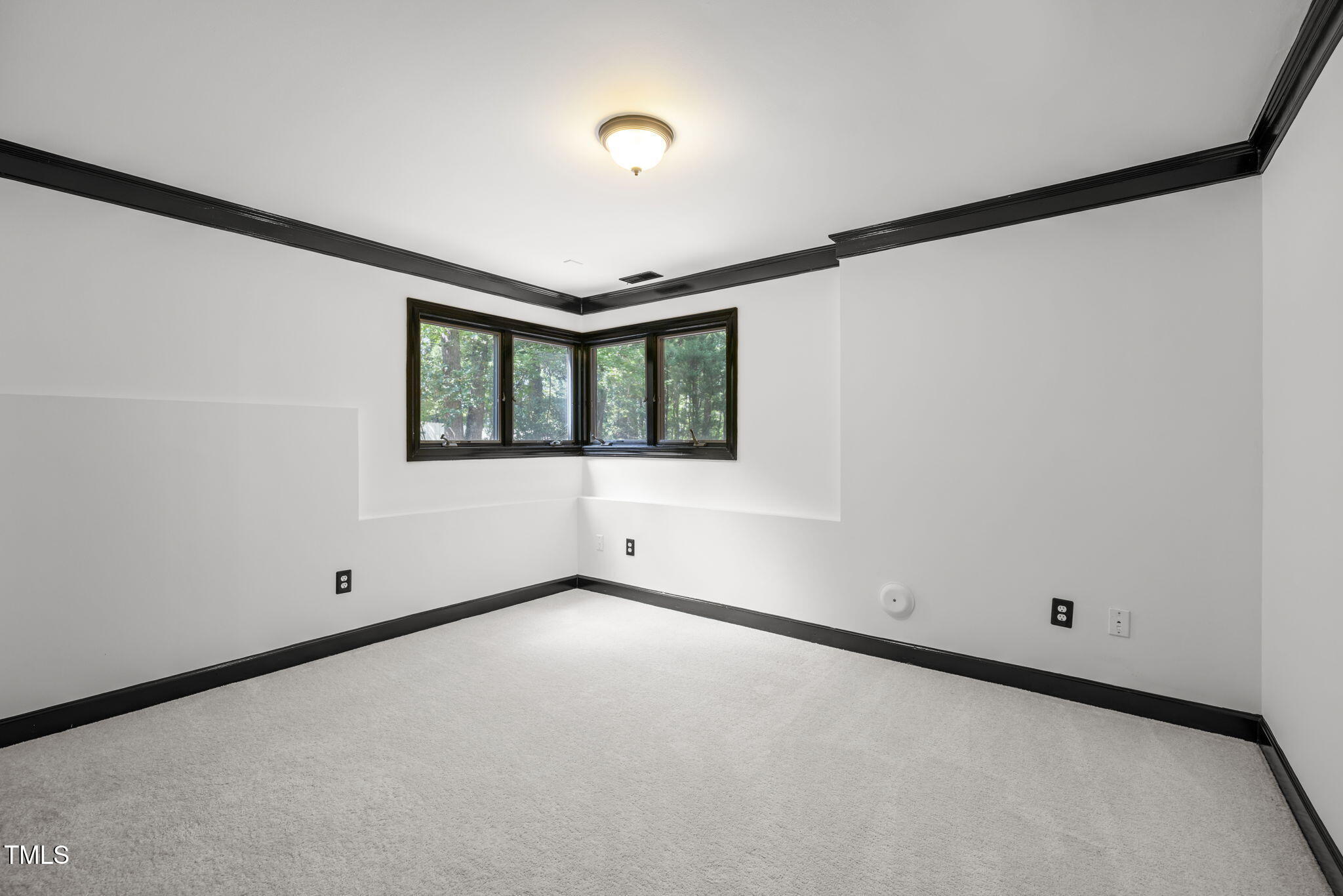 106 Wheatsbury Drive