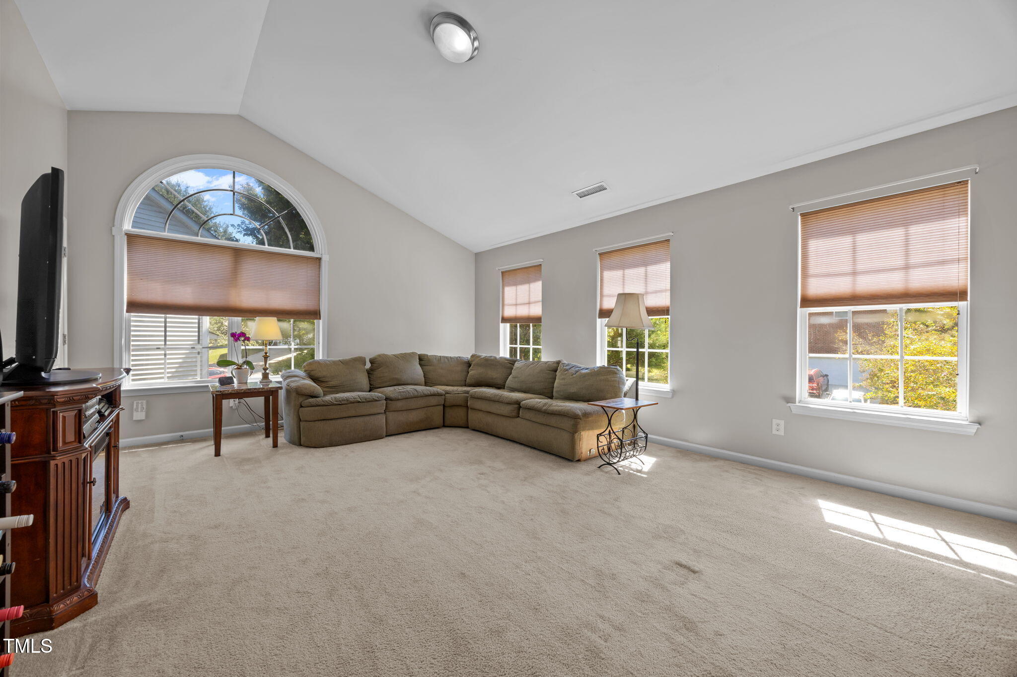 3217 Enchanting Way