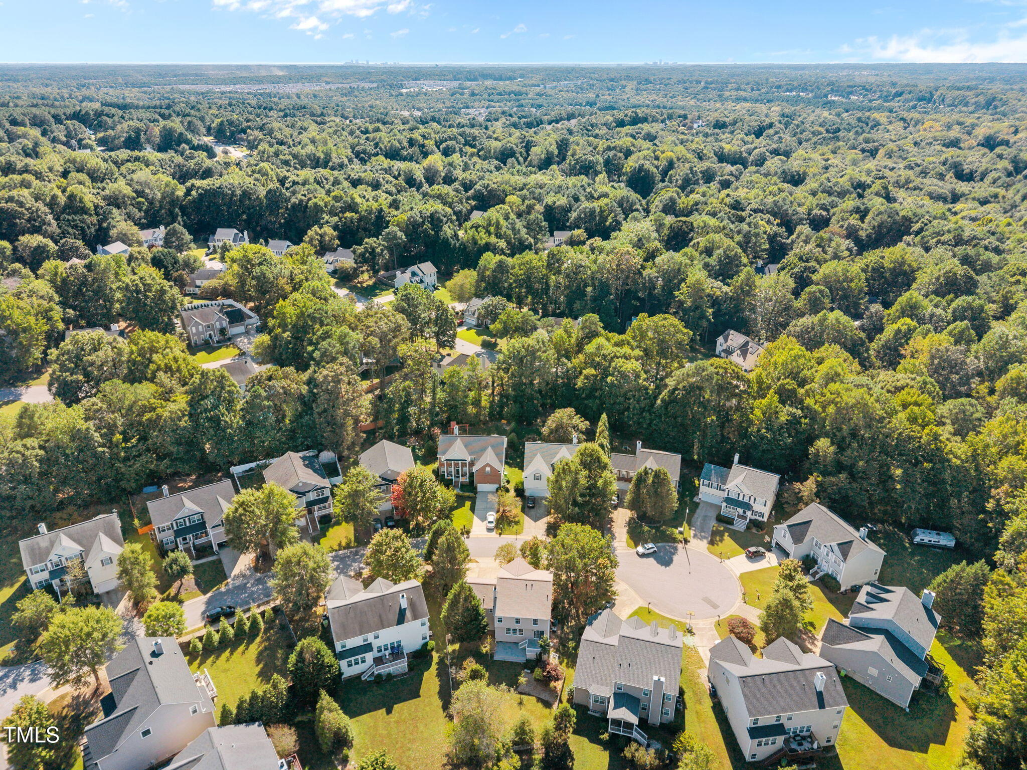 3217 Enchanting Way