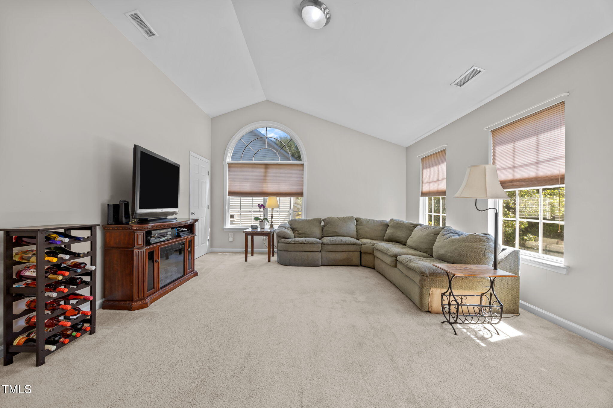 3217 Enchanting Way