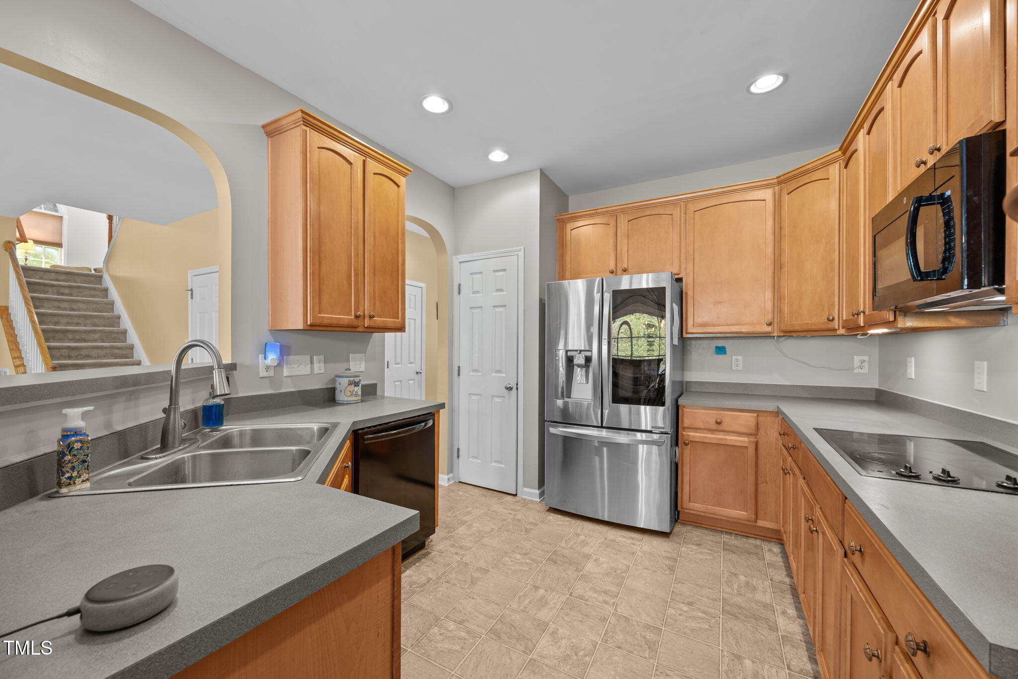 3217 Enchanting Way