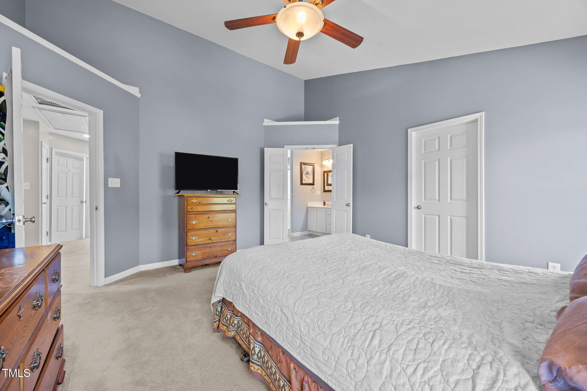 3217 Enchanting Way