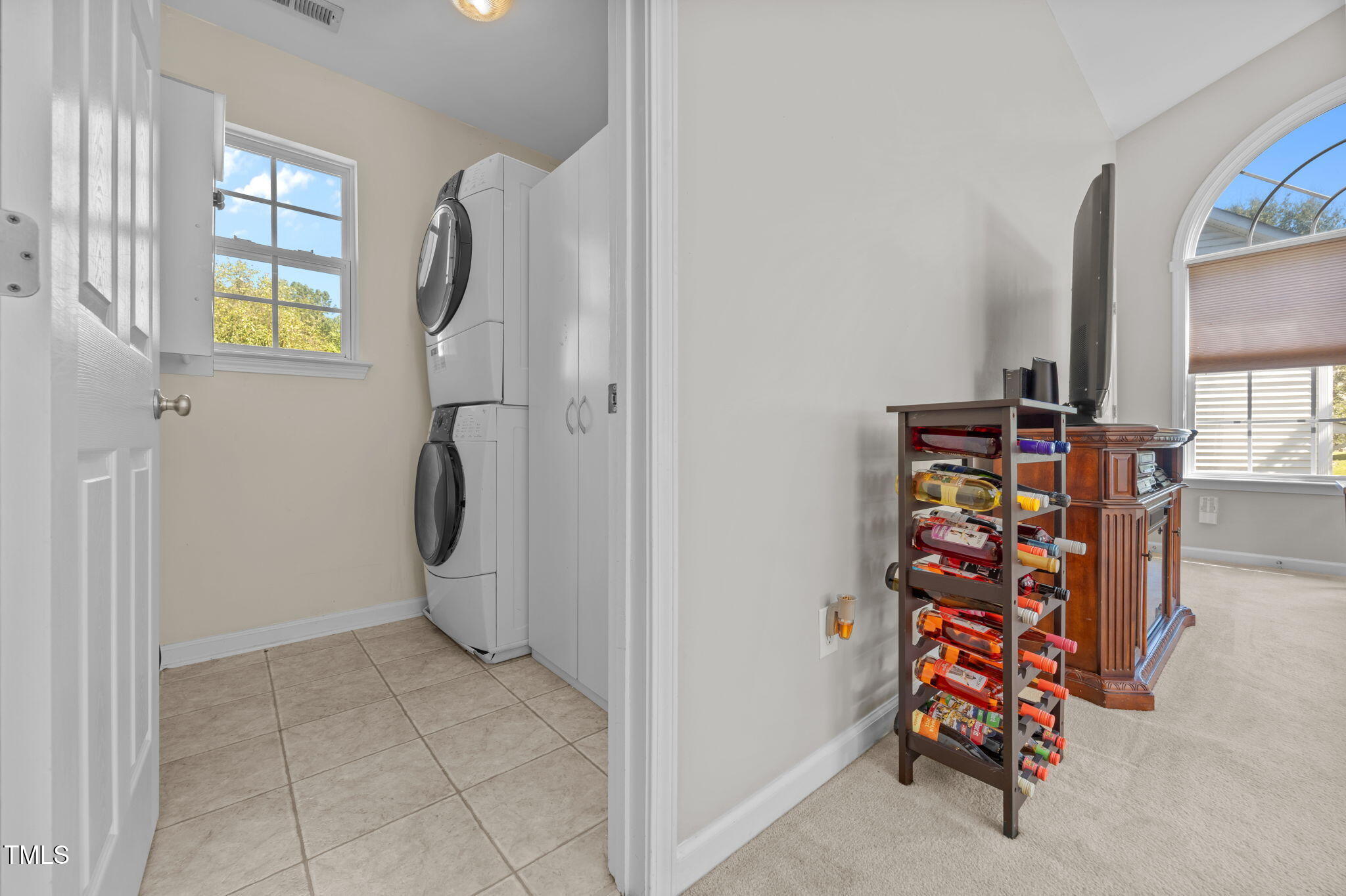 3217 Enchanting Way