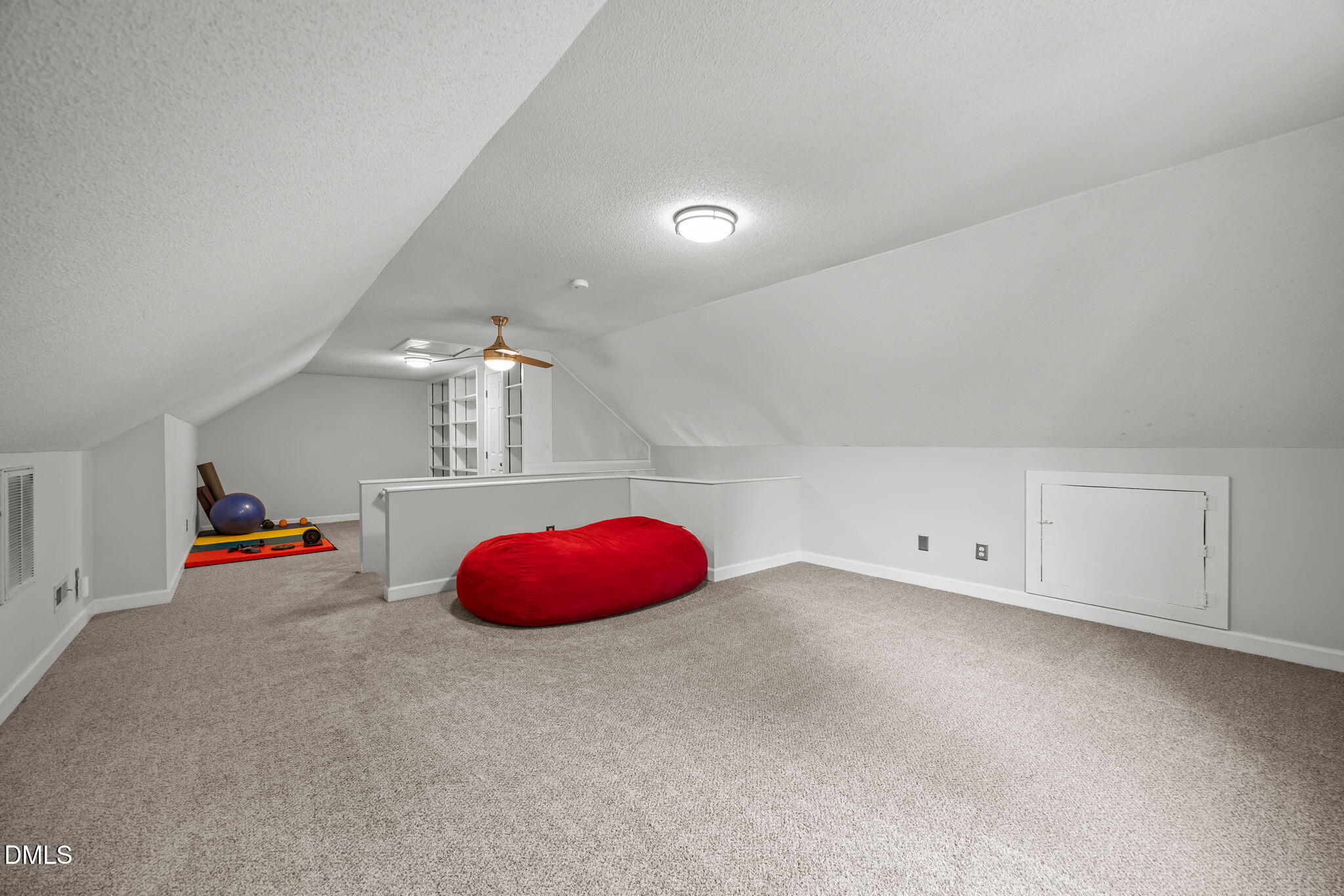 300 Mainsail Drive