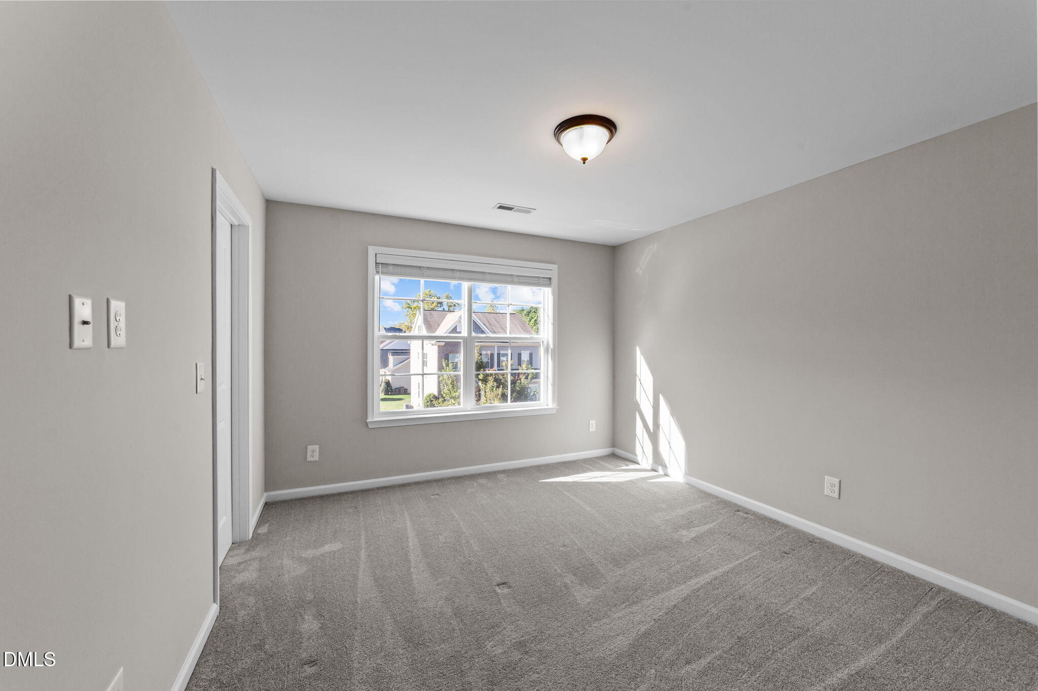 1124 Litchborough Way