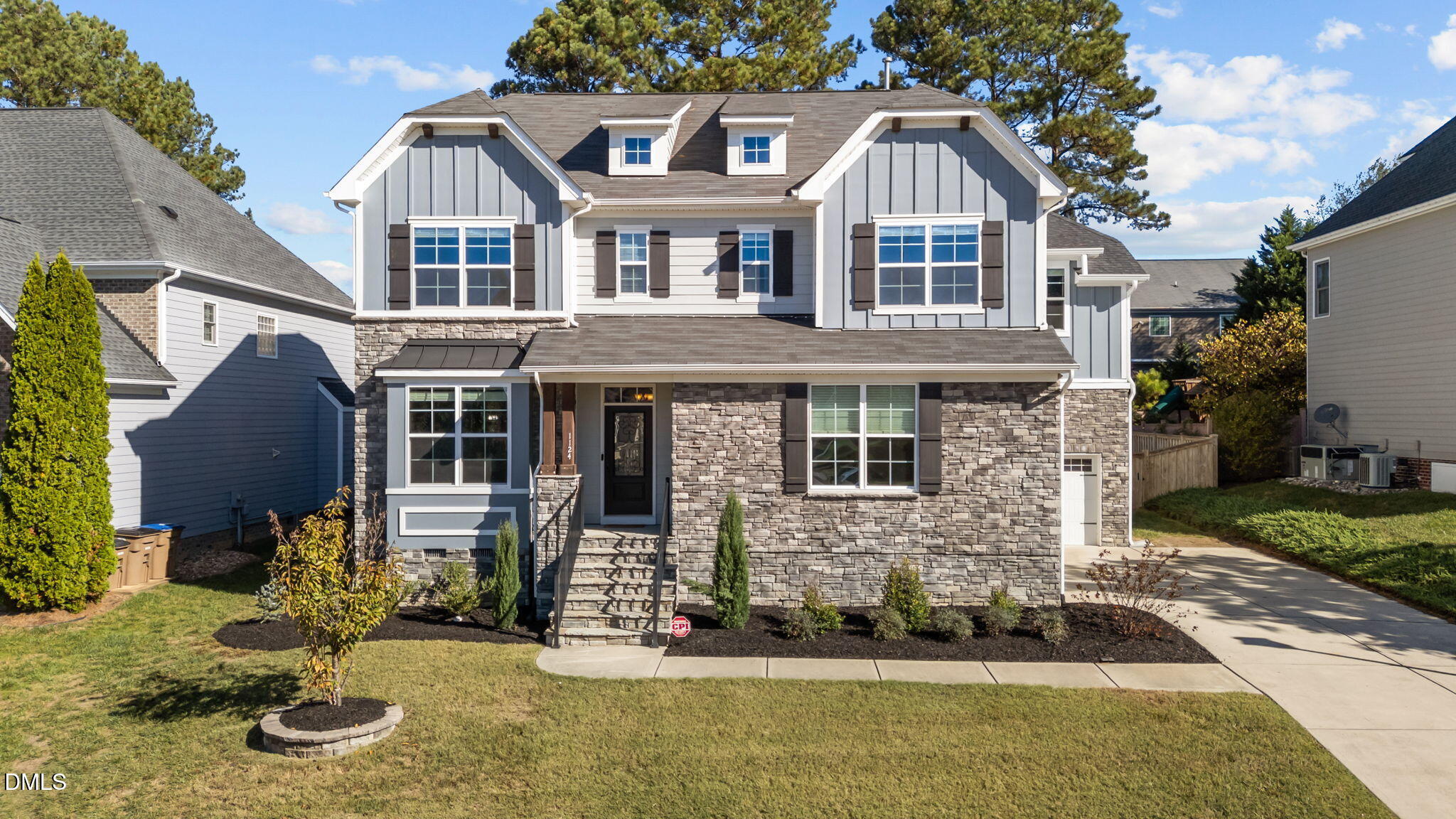 1124 Litchborough Way
