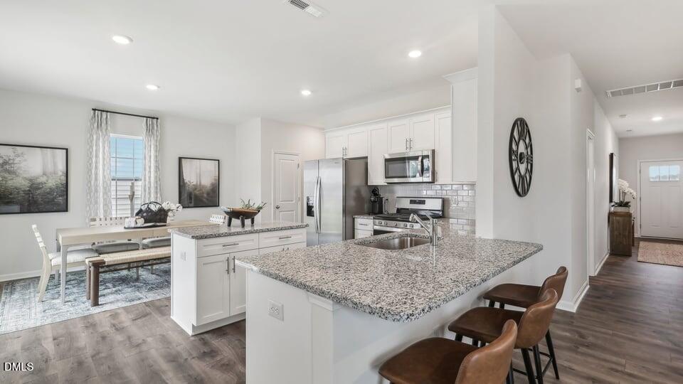 888 Bullhorn Drive