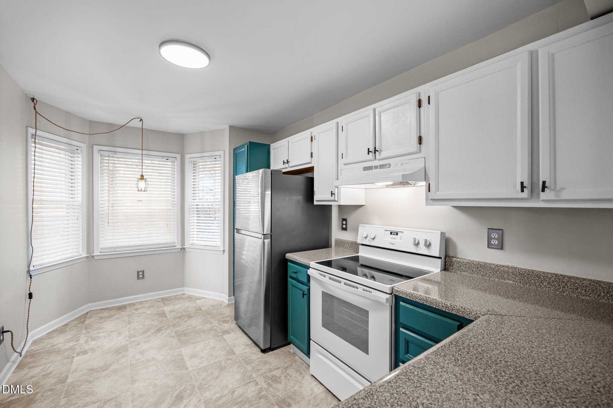 404 Broad Leaf Circle