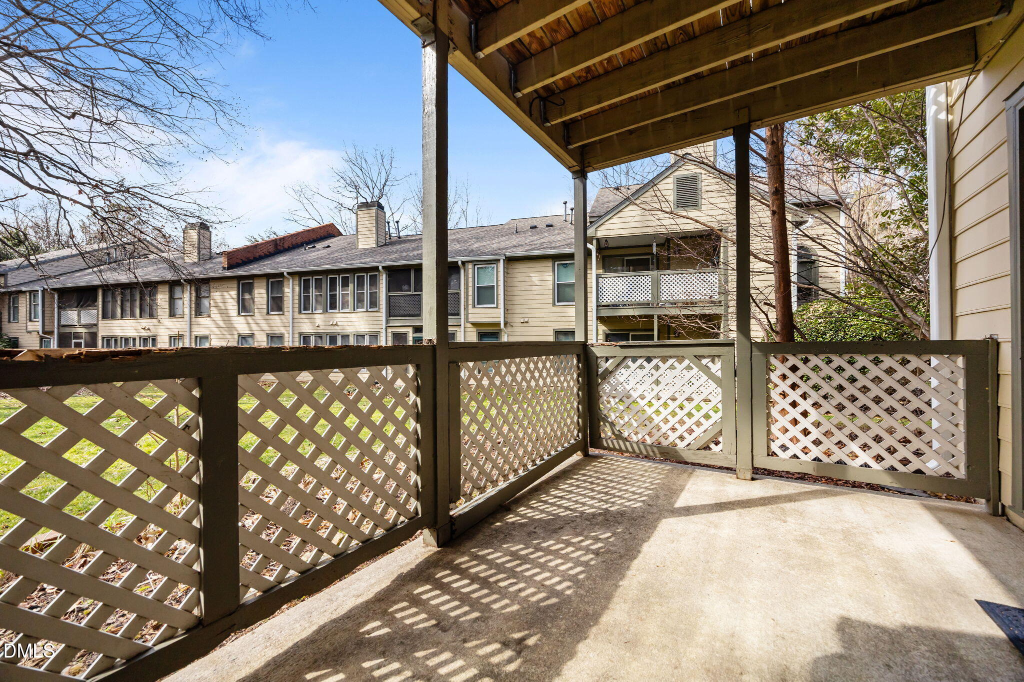 404 Broad Leaf Circle