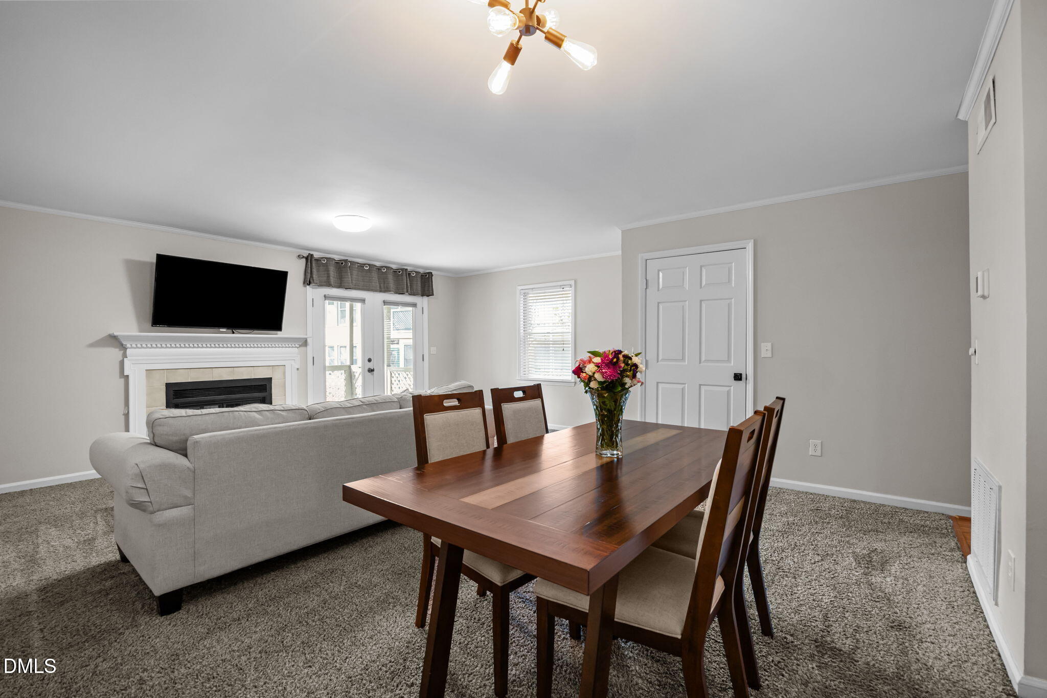 404 Broad Leaf Circle