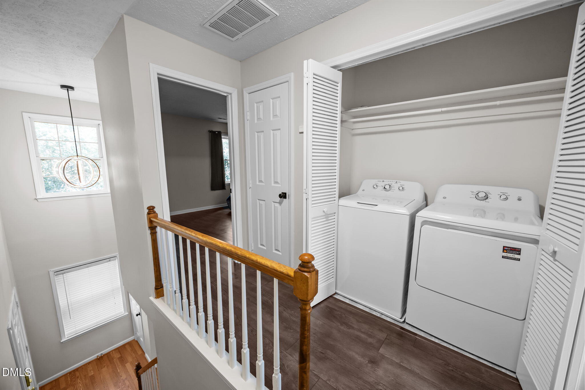 404 Broad Leaf Circle