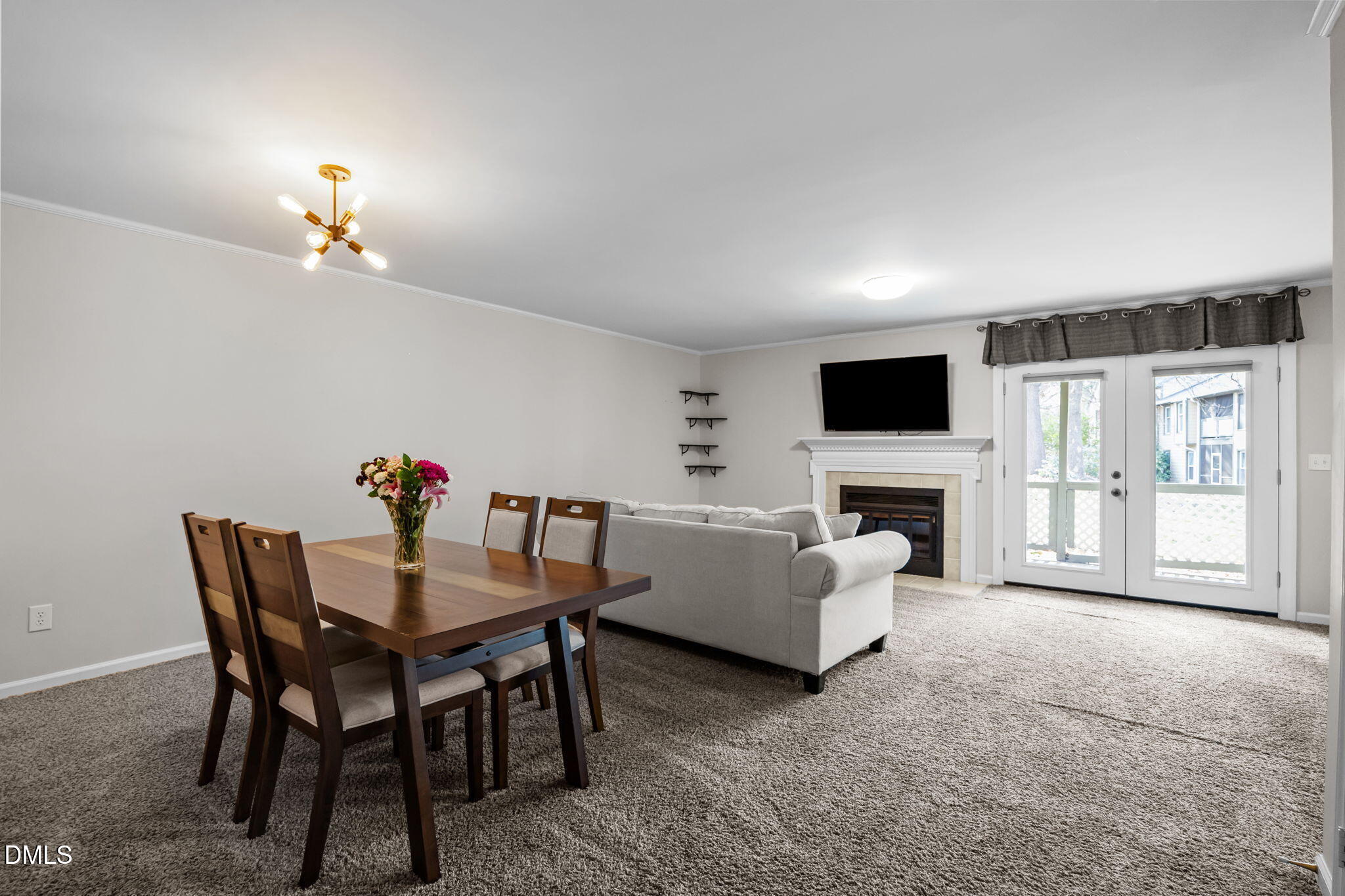 404 Broad Leaf Circle