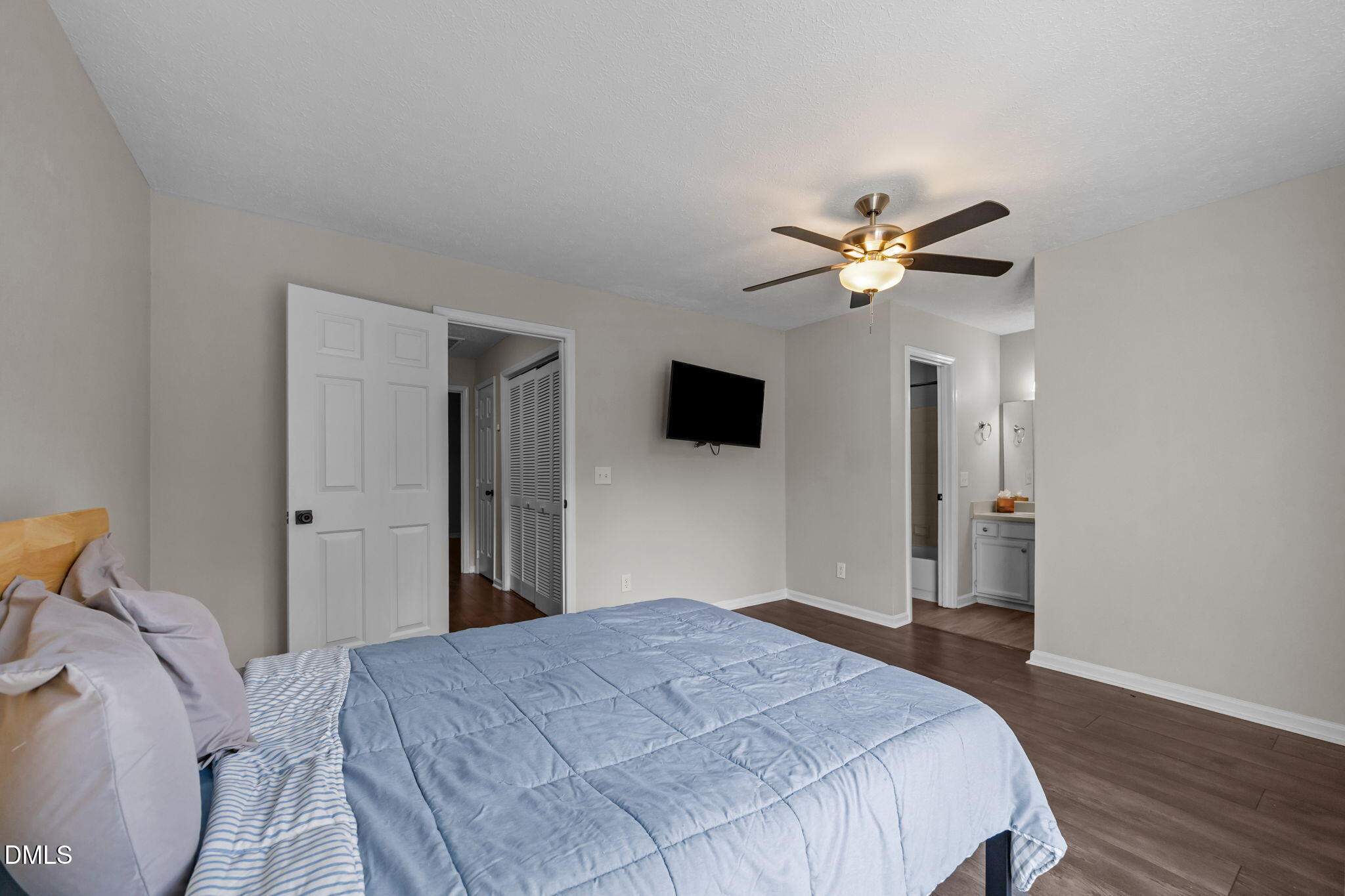 404 Broad Leaf Circle