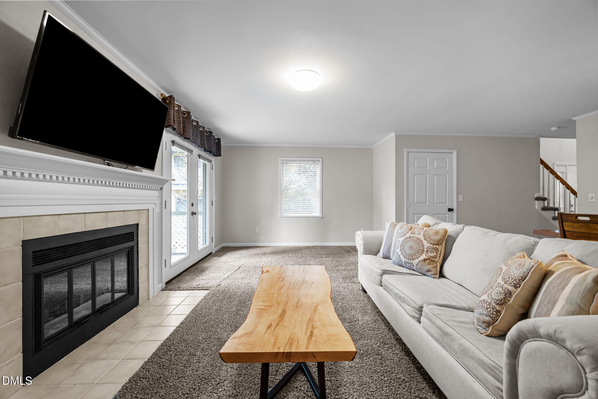 404 Broad Leaf Circle