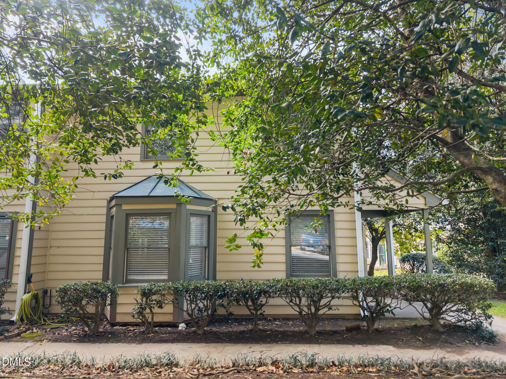 404 Broad Leaf Circle