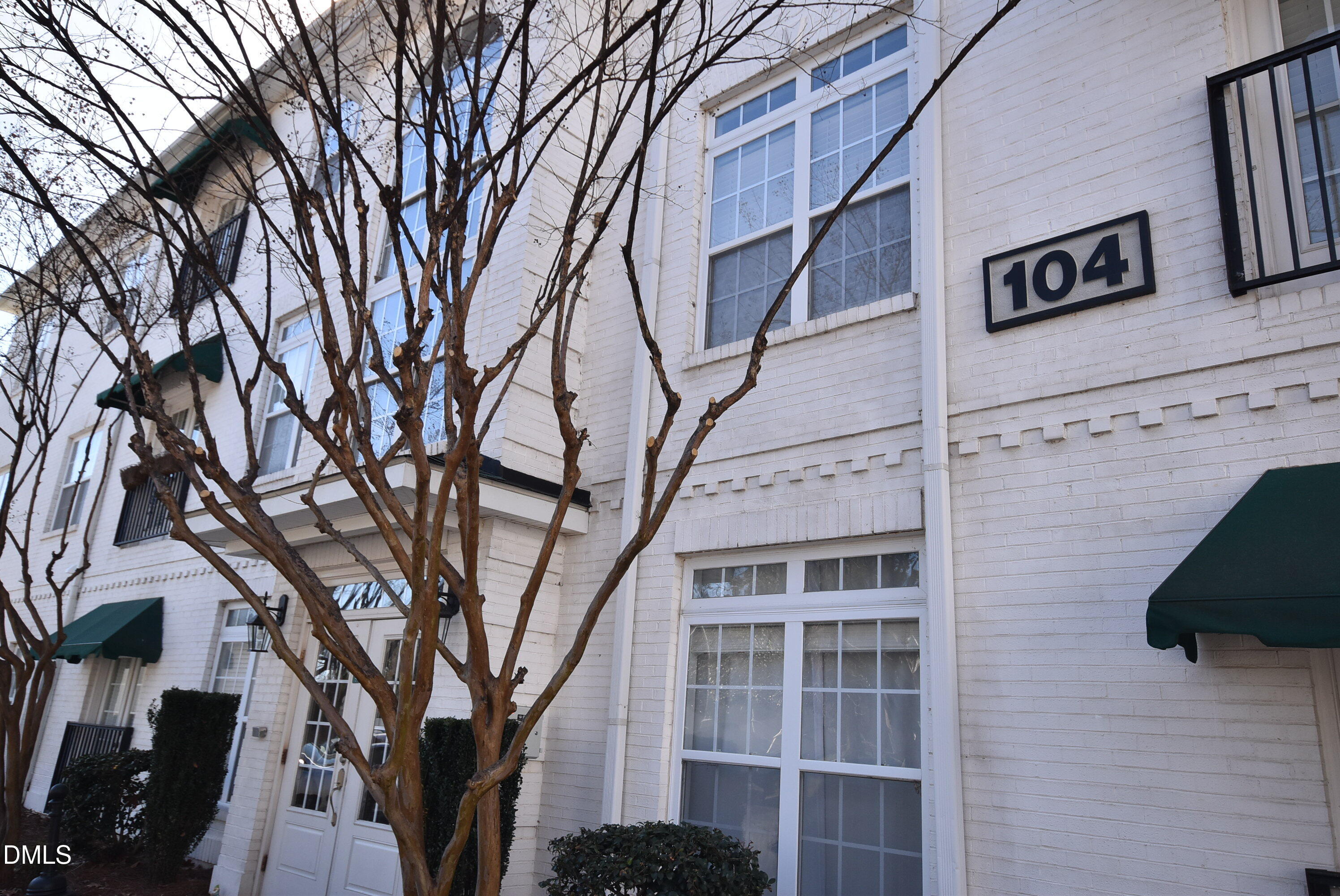 104 Sunset Circle # 204