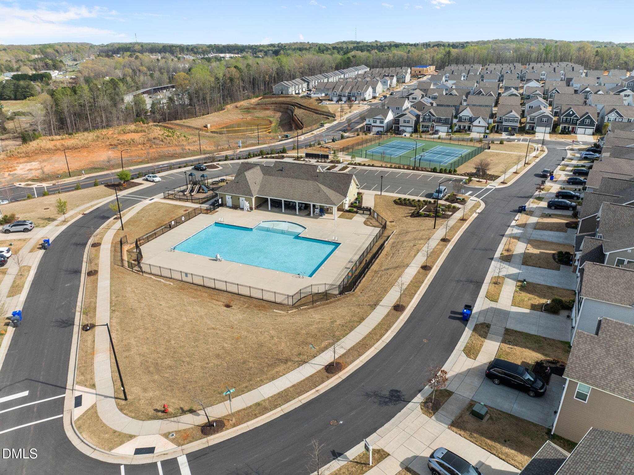 904 James J Freeland Memorial Drive