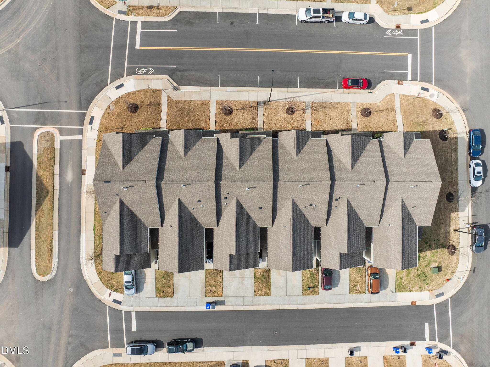 904 James J Freeland Memorial Drive