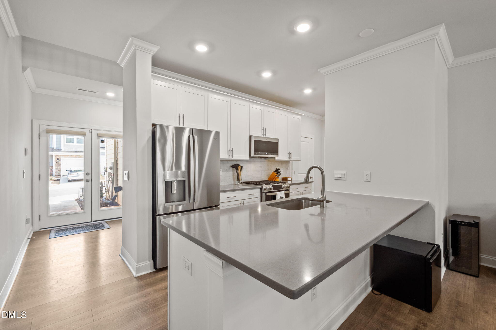 904 James J Freeland Memorial Drive