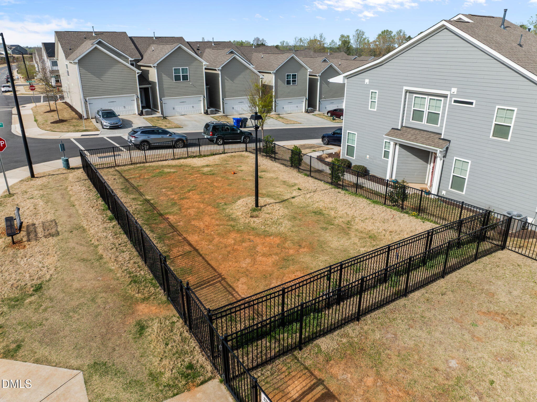 904 James J Freeland Memorial Drive