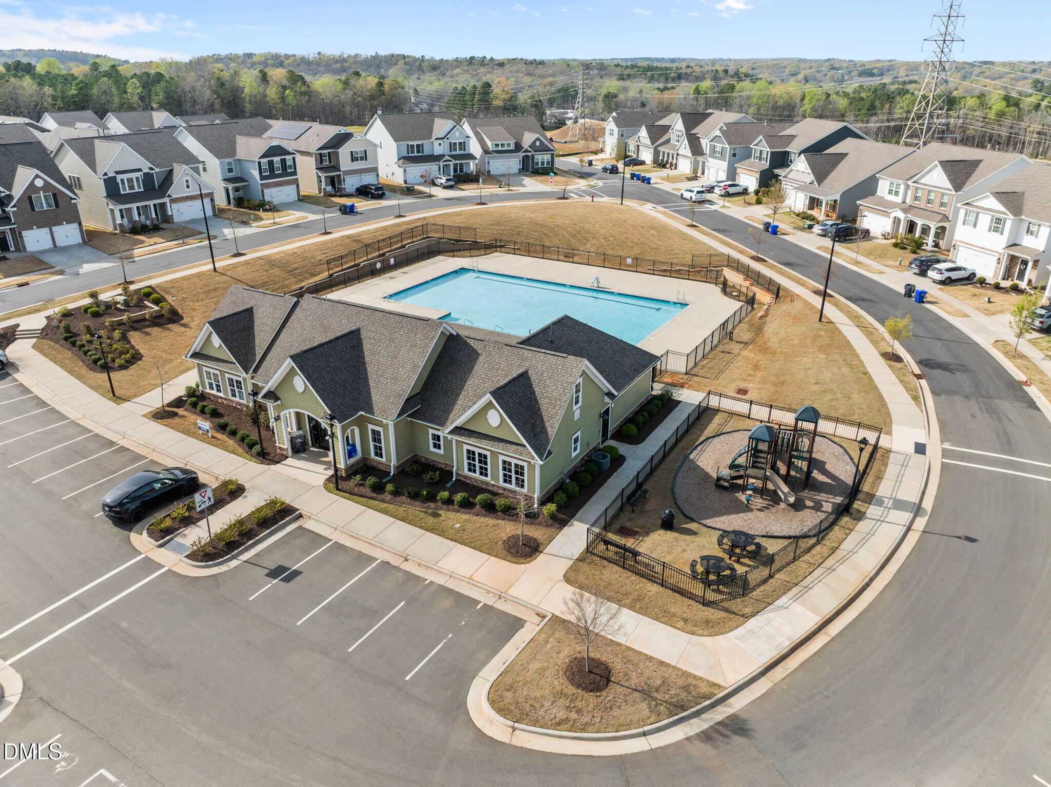 904 James J Freeland Memorial Drive