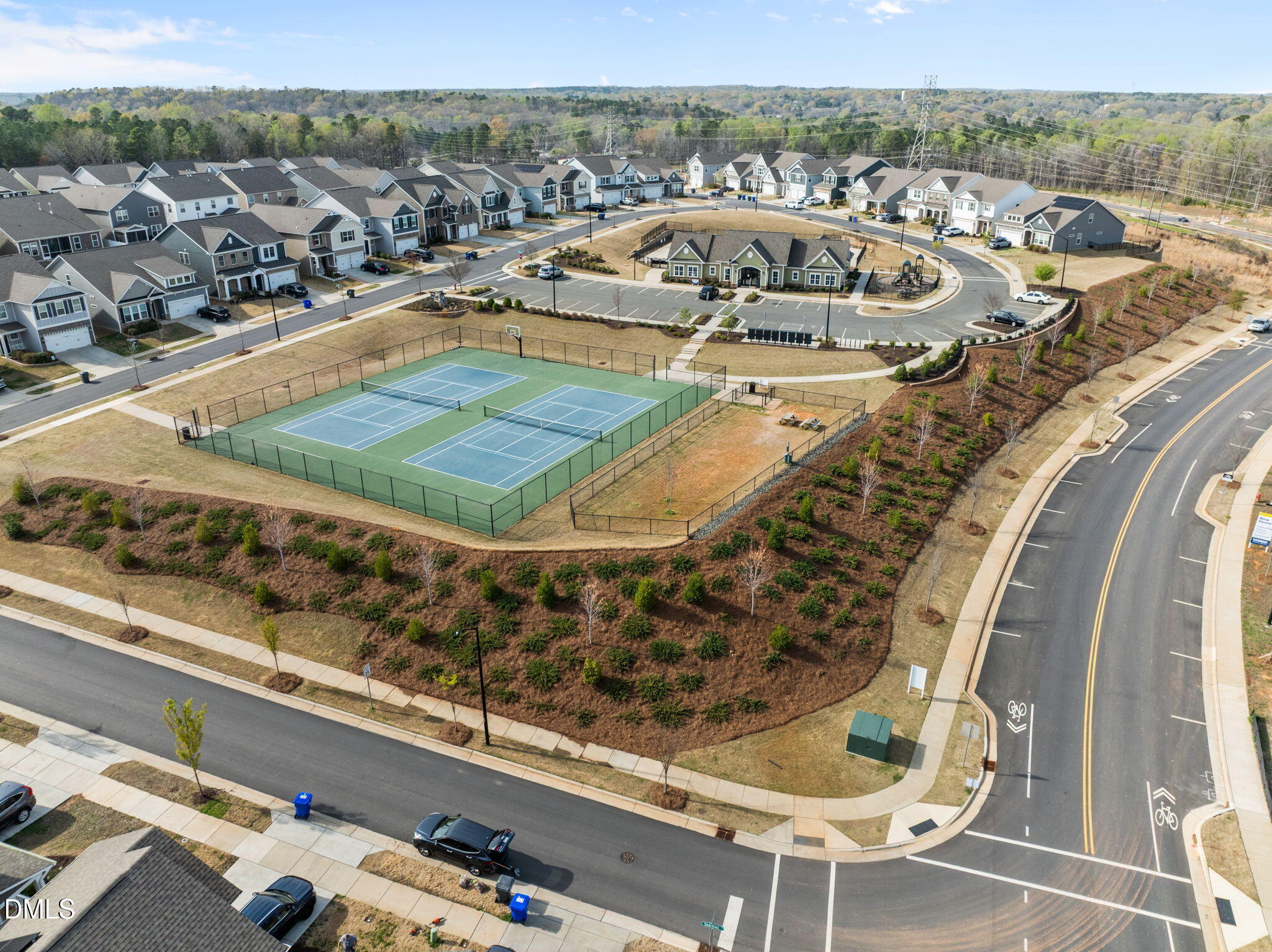 904 James J Freeland Memorial Drive