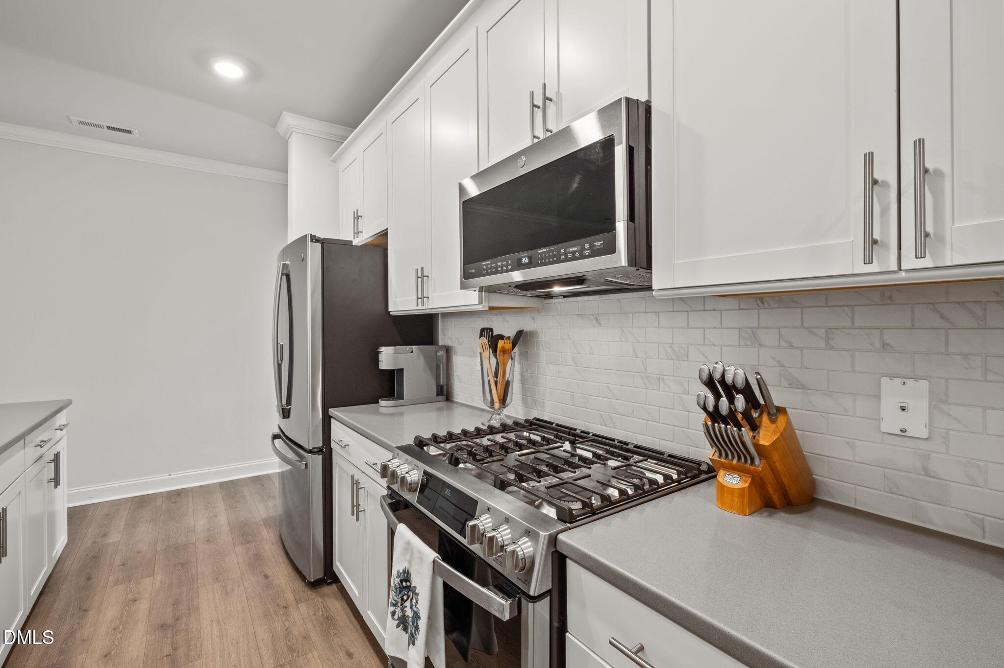 904 James J Freeland Memorial Drive