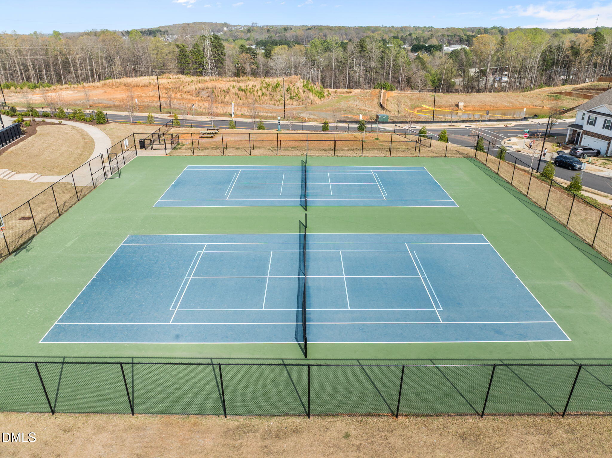 904 James J Freeland Memorial Drive